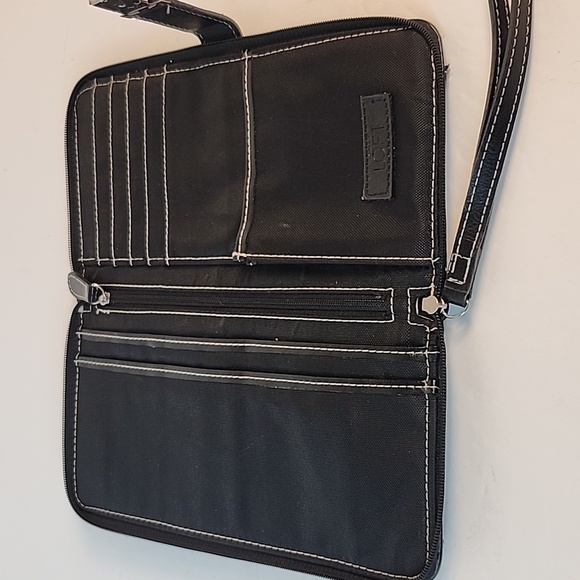 Loft- travel wallet/portfolio/passport holder - Picture 5 of 9